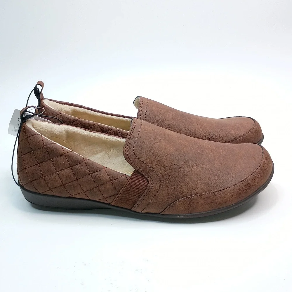 J Sport Lisa Slip On Women Size‎ 11 Brown Quilted Memory Foam Loafer